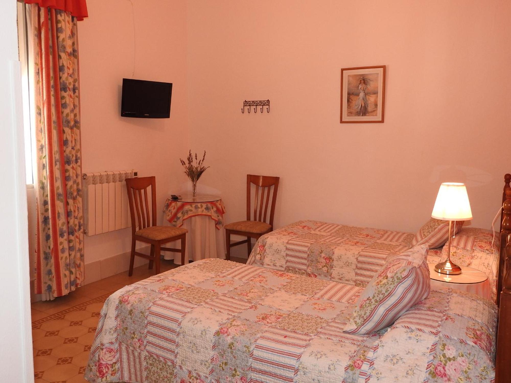 Hostal El Faro Chipiona Habitación foto