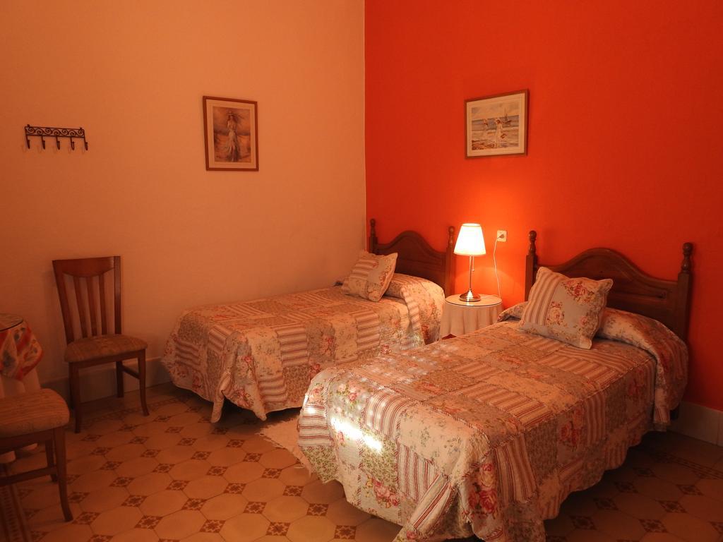Hostal El Faro Chipiona Exterior foto