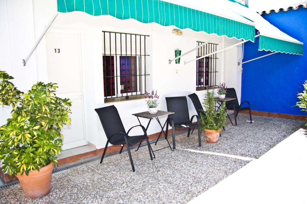 Hotel Hostal El Faro Chipiona Exterior foto